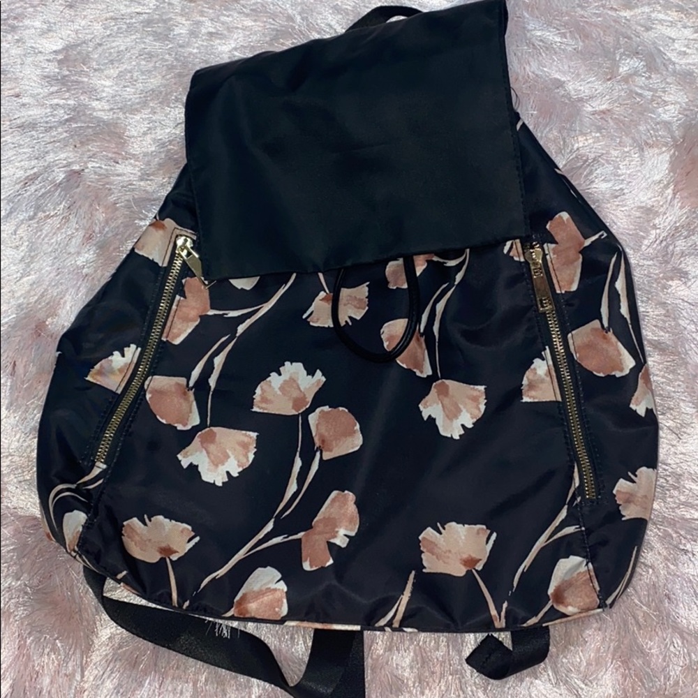 - Cute backpack 🎒